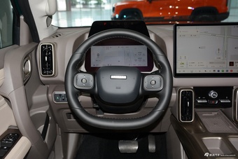 2026款哈弗大狗 2.0T DCT中华田园犬版苔岩绿