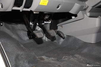 2021款凯锐浩克2.0L手动畅运标准6座平顶1TZS