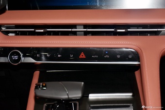 2024款长安CS75 PLUS 第三代 冠军版 1.5T 智驾劲航型