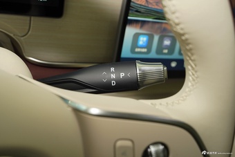 2025款岚图知音 后驱乾崑版