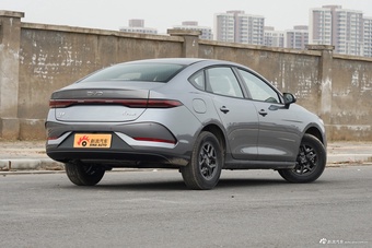 2025款秦PLUS DM-i 智驾版 55KM领先型