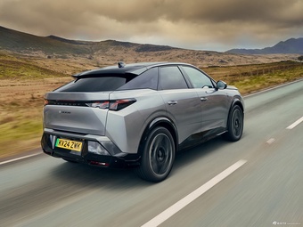 2024款标致E-3008 GT 英国版