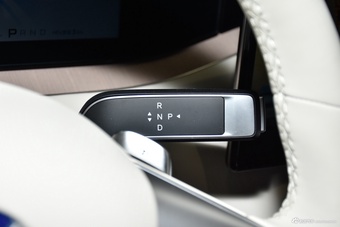 2026款腾势N8L 旗舰型