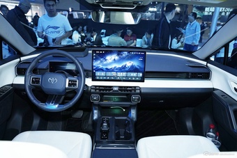 2025广州车展实拍：RAV4荣放