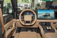 2025款豹8 智勇旗舰版 5座