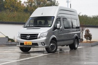 2023款图雅诺康明斯2.8T手动吉象多功能长轴超高顶后双胎7/9座