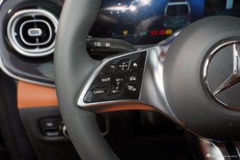 2025款维努斯 2.0T 晖凰