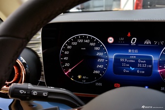 2025款维努斯 2.0T 威赫纪念版