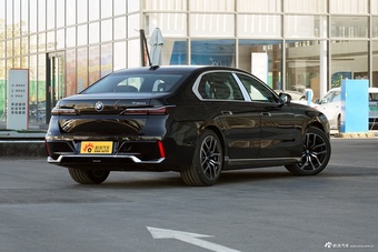 2026款宝马7系 735Li M运动套装