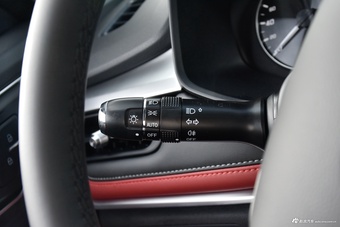 2025款瑞虎7 卓越版 1.5T CVT全球版