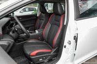 2024款奕炫MAX 尊贵版