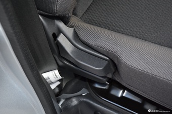 2021款长安神骐T30 1.6L舒适型双排3.01米标准车DAM16KR