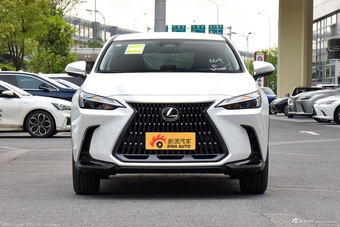  2024 Lexus NX 260 front drive innovation version