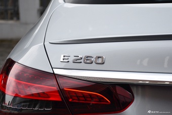 2021款奔驰E级(进口) 改款 E 260 时尚型运动版