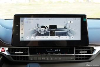 2026款格瑞维亚 2.5L混动 尊贵PLUS四驱版