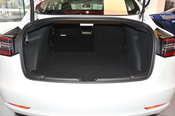 2021款Model 3 标准续航后驱升级版