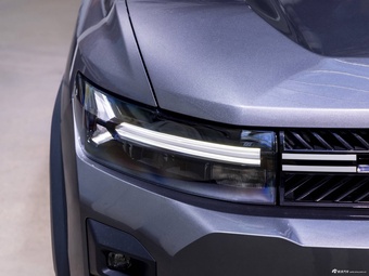 2025款Bigster TCe 130 4x4 Extreme