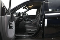 2021款皇冠陆放2.5L HEV四驱精英版