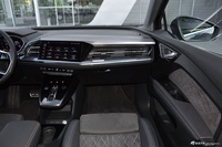 2022款奥迪Q4 e-tron 50 quattro 先享版
