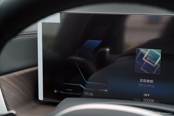 2025款宝马X5 xDrive 40Li 尊享型M 运动曜夜套装