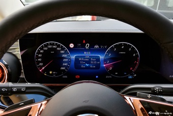 2025款维努斯 2.0T 威赫纪念版