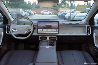 2025款零跑B01 430舒享版