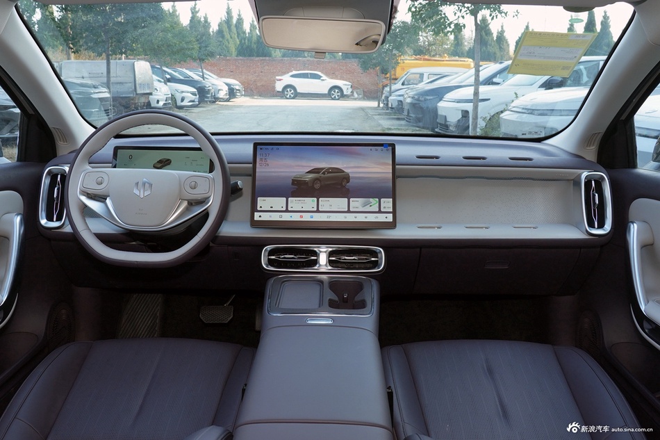 2025款零跑B01 430舒享版