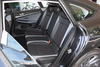 2025款凌渡L 280TSI DSG炫辣版