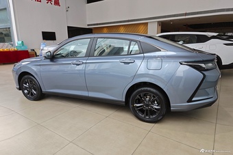 2025款奕炫 1.5L 荣耀版