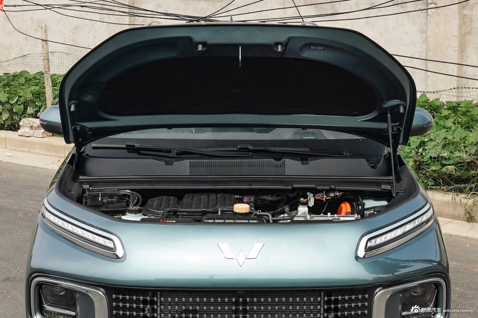 2023款五菱星云 2.0L DHT 标准版