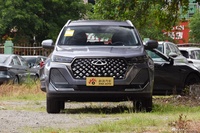 2025款瑞虎7 卓越版 1.5T CVT尊贵版