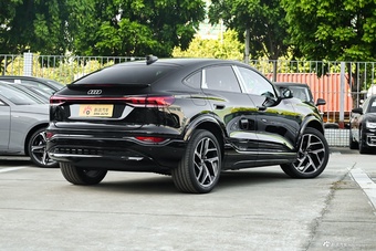 2026款奥迪Q6L Sportback e-tron 首发领航版