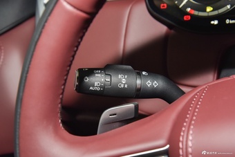 2026款揽胜 3.0 L6 400PS HSE长轴版