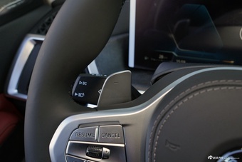 2026款宝马X5 xDrive 30Li 尊享型 M运动曜夜套装