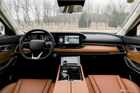 2023款奔腾T99 2.0T 自动旗舰型