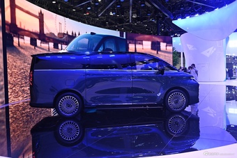 2025广州车展实拍：银河V900