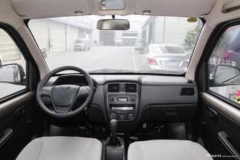 2021款五菱荣光S 1.2L标准型封窗车助力版5座LSI图片
