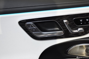2024款奔驰E级 E 300 L 豪华型