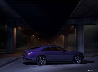 2025款闪灵 Black Badge 官图