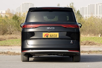 2026款比亚迪夏 DM-i 1.5T 218KM 卓越型