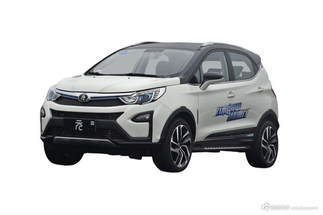 比亚迪元混动图片