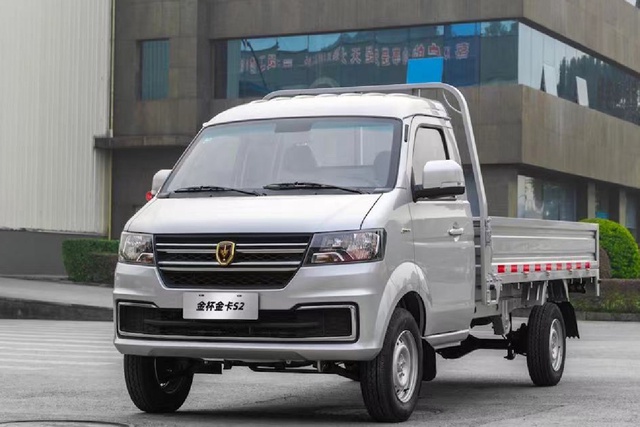 金杯金卡S2图片