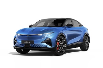 Alpine A390