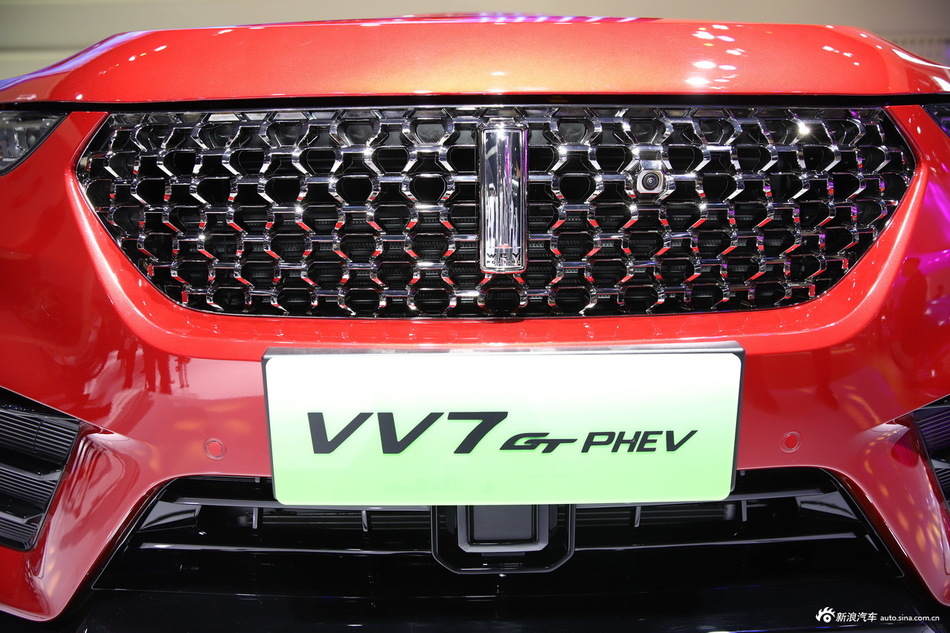 WEY VV7 GT混动促销中，最高直降1.38万，新车全国25.30万起！