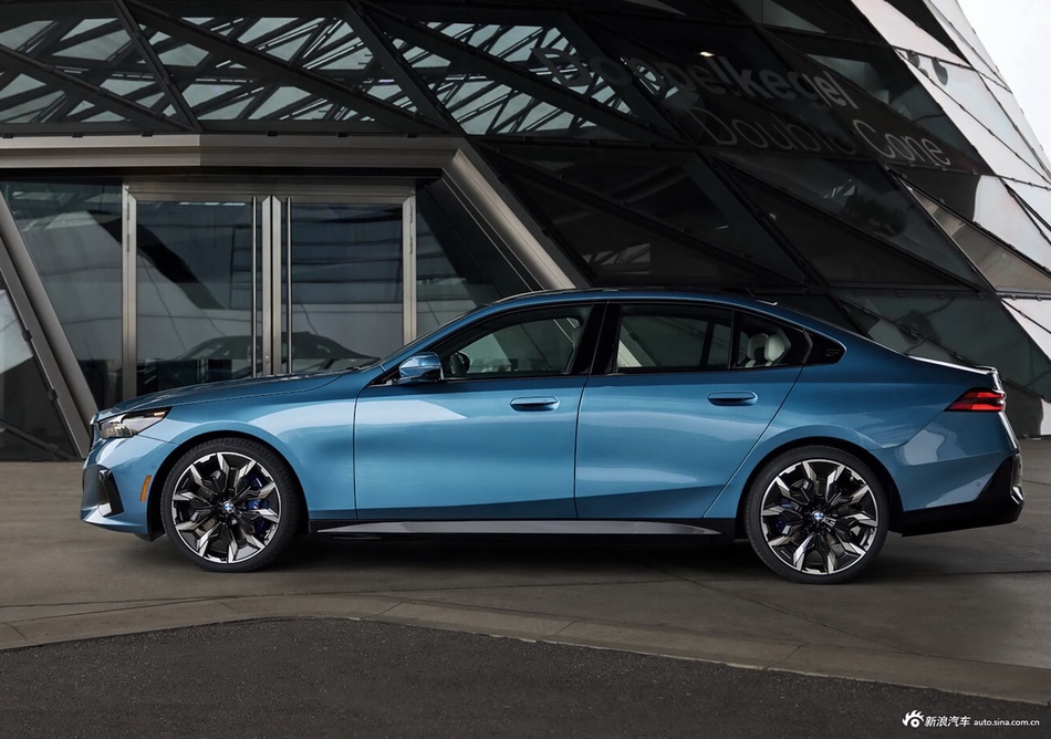 宝马5系（进口）好开真不是吹的，11月热销最高直降14.25万