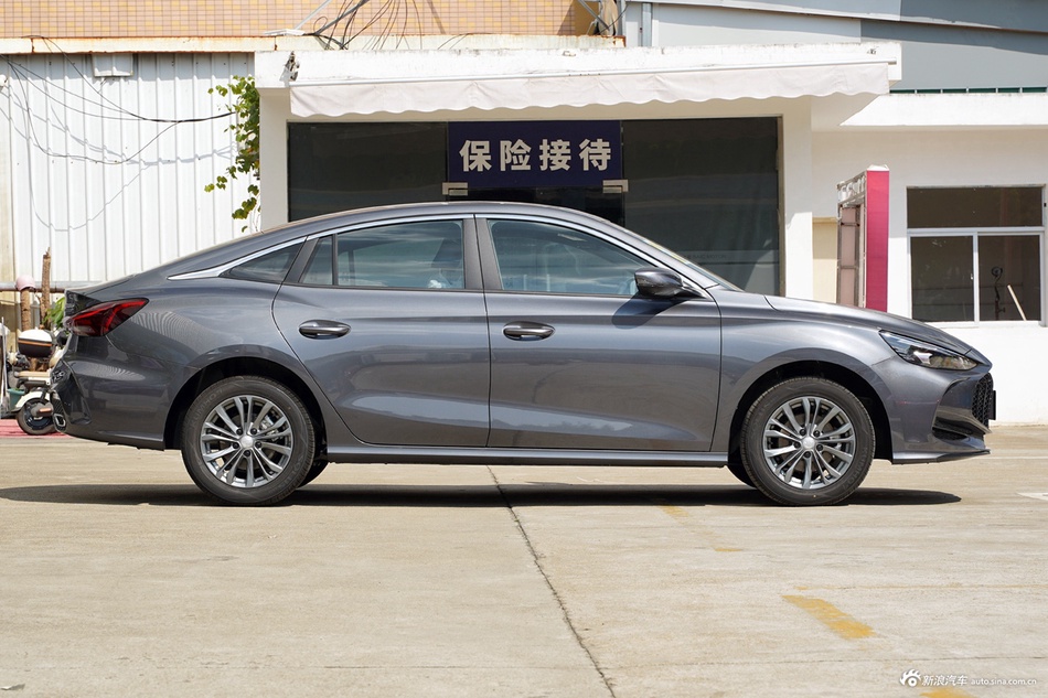 买车选择名爵MG5好不好？先问最高优惠2.46万您还满意吗？