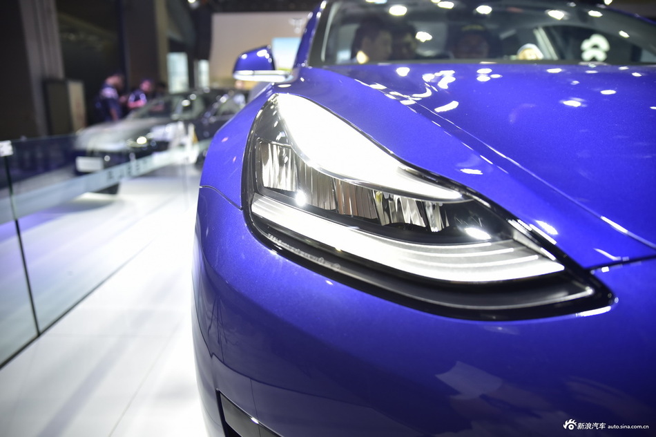 新浪汽车今日份推荐：特斯拉Model 3最高直降2.23万