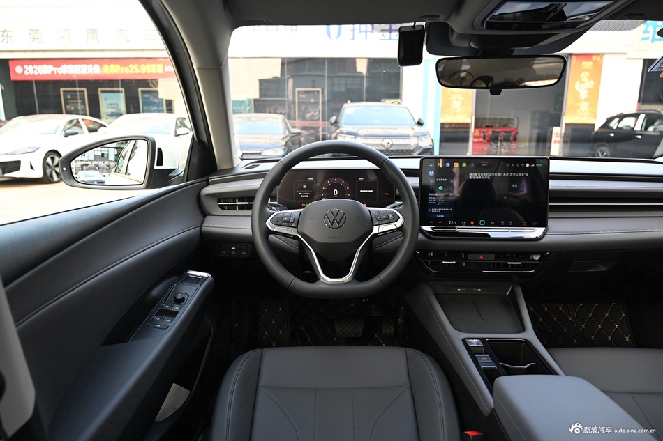 明明可以靠颜值却非要靠价格实力，大众朗逸全国6.73万起