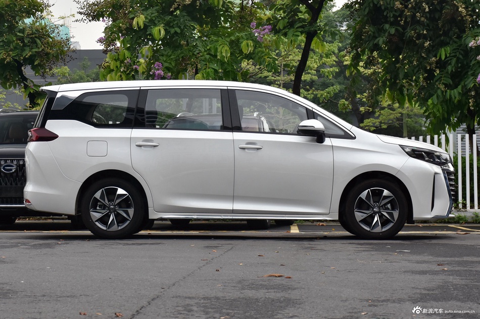 广汽传祺传祺M6促销中，最高直降2.83万，新车全国9.15万起！